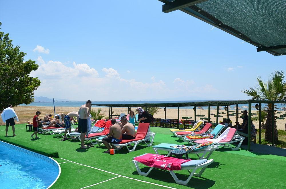 Alder Hotel Айвалик Екстер'єр фото