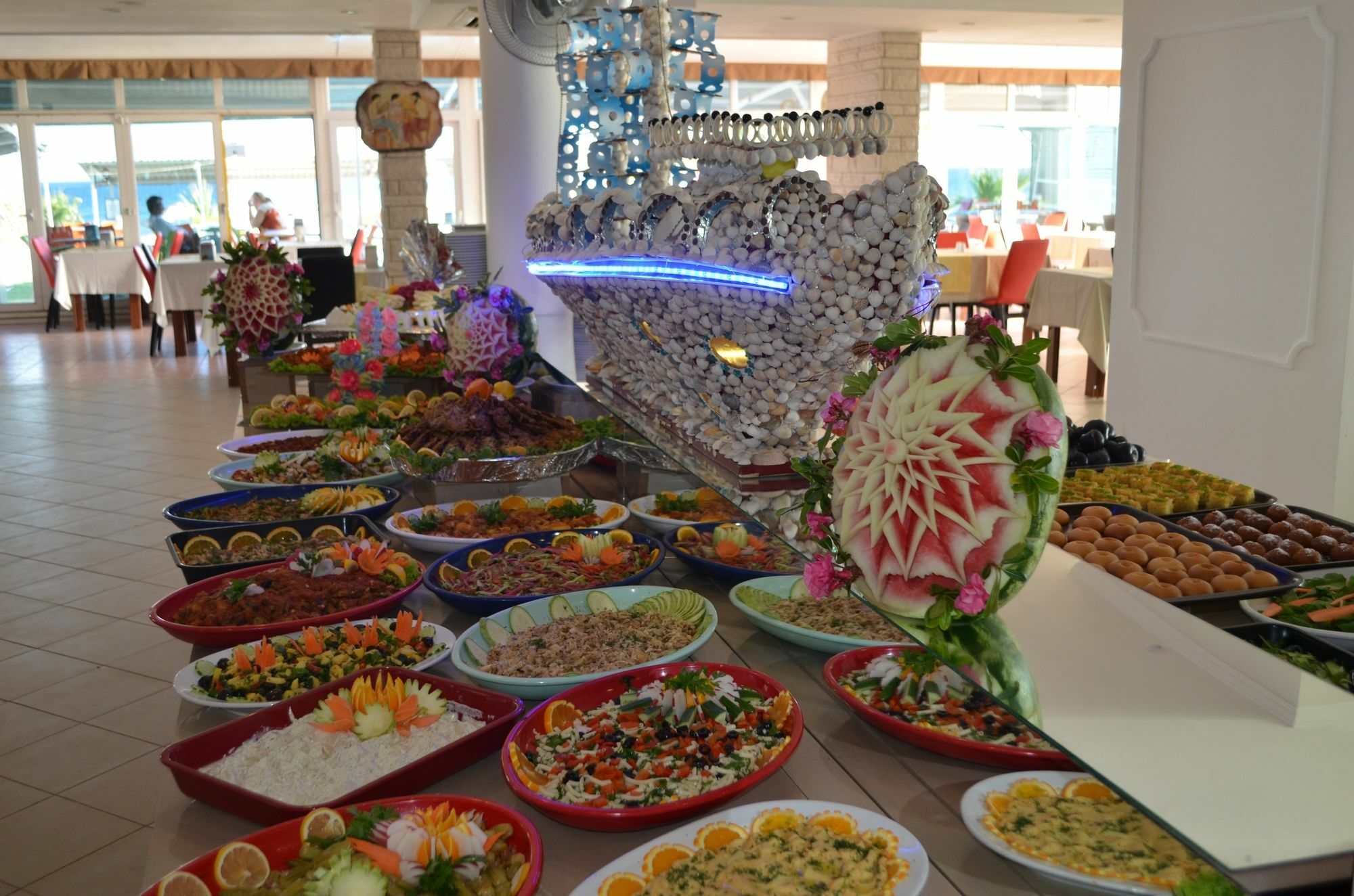 Alder Hotel Айвалик Екстер'єр фото